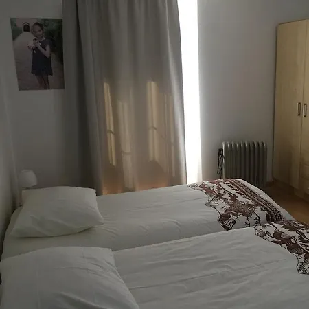 Inn Du Pont *